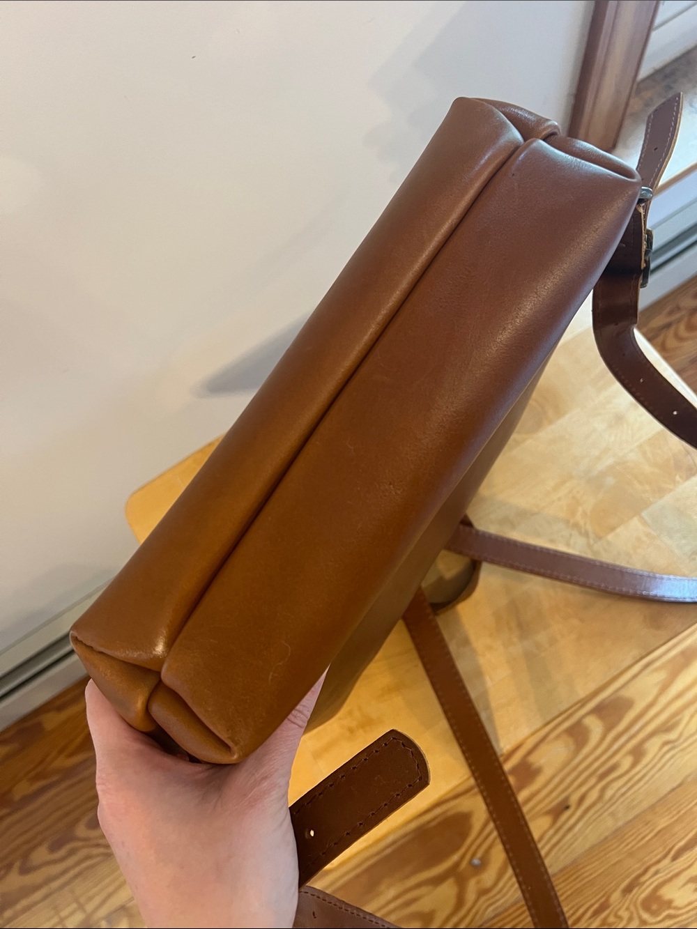 Portland Leather Honey Classic Tote Backpack ๐ฏ - Picture 8 of 9